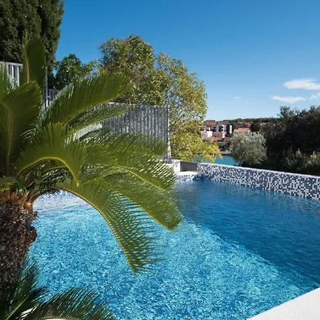 Feriehus Exklusive Mit Privatem Pool 50 Meter Zum