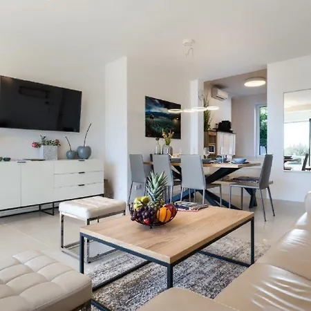 Feriehus Exklusive Mit Privatem Pool 50 Meter Zum *